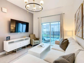5BR Getaway w Pool Close to Disney and Universal